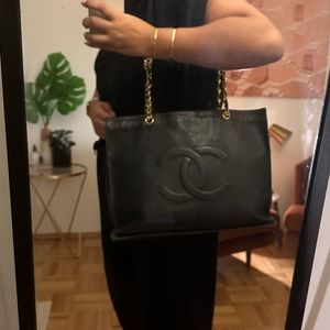 Chanel Black Lambskin Flat Chain Handle